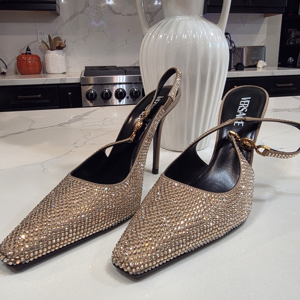 Versace Medusa '95 crystal-embellished slingback pump